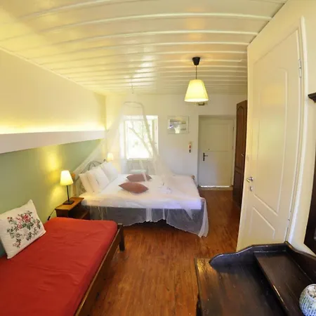 Pensión Adamantia 17th Century D1 3*