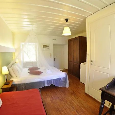 Adamantia 17th Century D1 3*